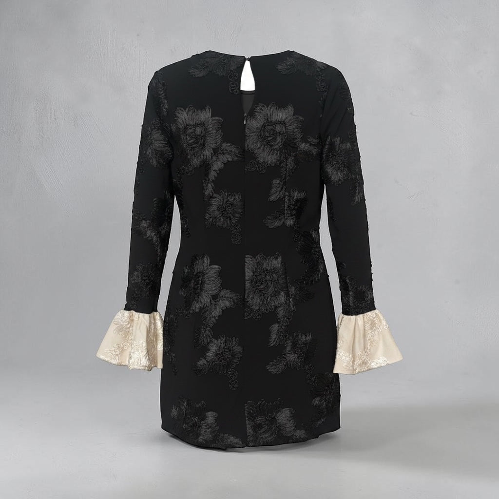 Aves Lec Filles Black Dress Size 6 NWT